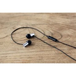 Final Audio E2000CS Aluminum Dynamic Driver In-Ear Monitor With Microphone, Matt Silver(Final Audio E2000cs Aluminum Dynamic Driver In Ear Monitor With Microphone Matt Silver)